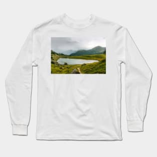 Calm Mountain Lake in the Italian Dolomites Alps – Landscape Photography Long Sleeve T-Shirt